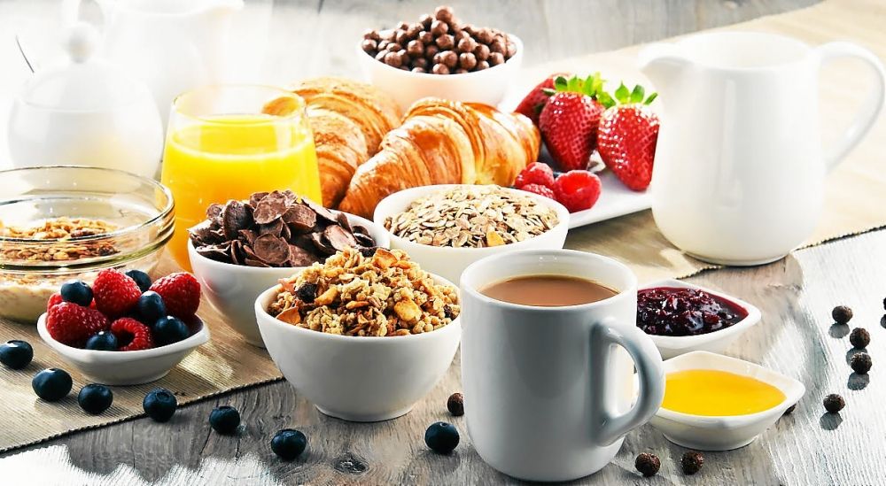 الامارات | 6 أشياء إحذروا تناولها على معدة خاوية