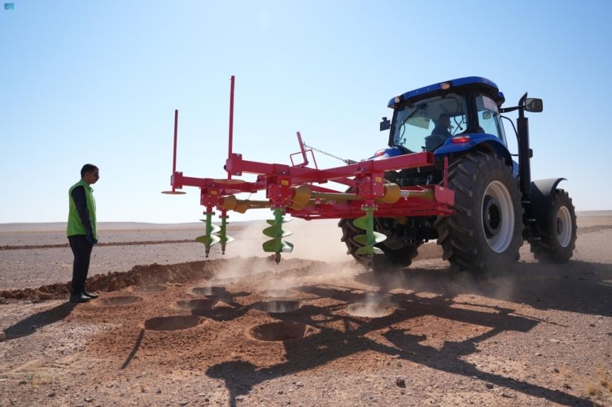 نثر 20 طنًا من البذور لإعادة تأهيل 15 ألف هكتار من المراعي الطبيعية