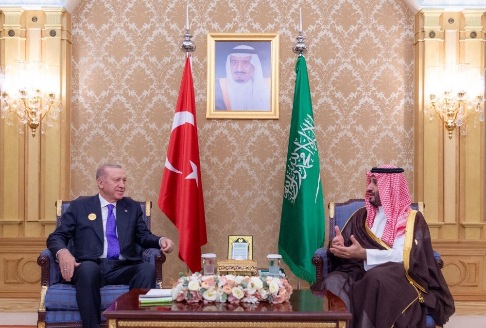 ولي العهد يبحث مستجدات الأوضاع في فلسطين ولبنان مع الرئيس التركي