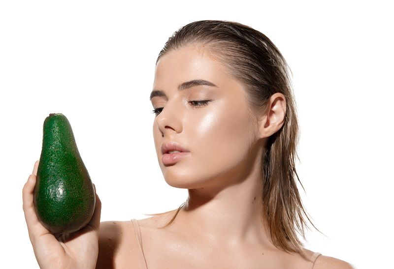 أفضل الأطعمة لنضارة البشرة وشبابها.. اكتشفي أسرار الجمال الطبيعي