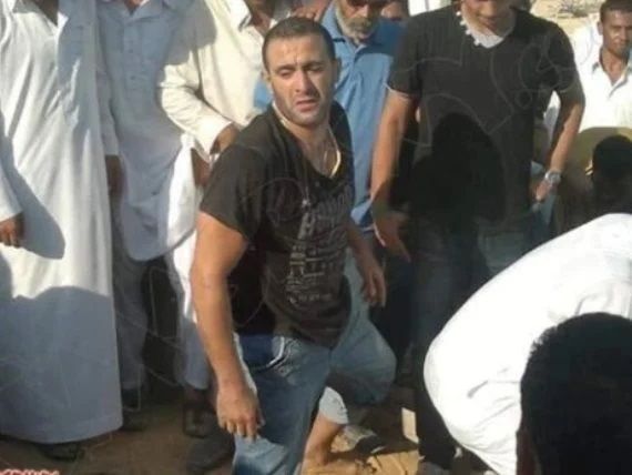 الامارات | احمد السقا يكشف تفاصيل عادته الغريبة بدفن الموتى