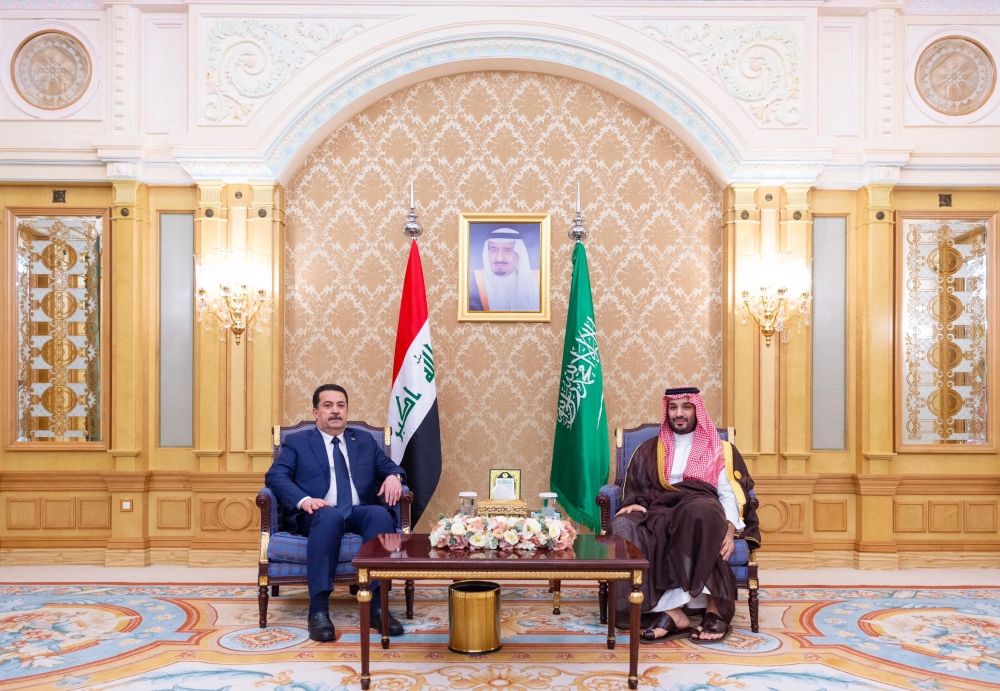 ولي العهد يلتقي رئيس الوزراء العراقي