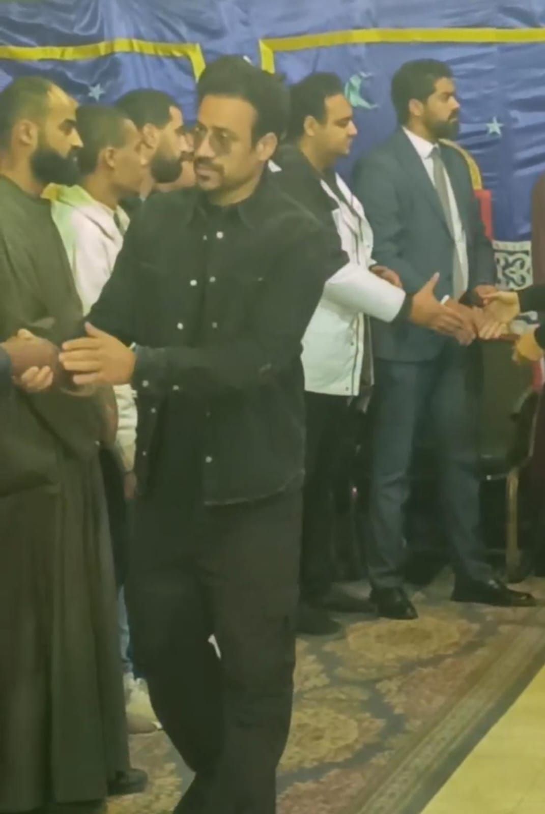 أشرف زكى وأحمد داود ومحمد سلام وسارة سلامة فى عزاء والدة أحمد محارب