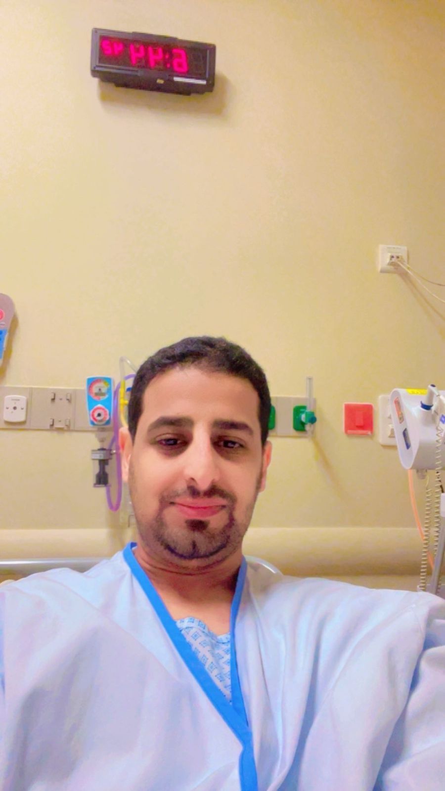 السعودية |  الشهري يتبرع بكليته لإنقاذ ابن أخيه.. عطاءٌ يلامس الحياة