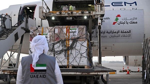 الإمارات تُرسل الطائرة الـ 18 من المساعدات الإغاثية دعماً للأشقاء اللبنانيين