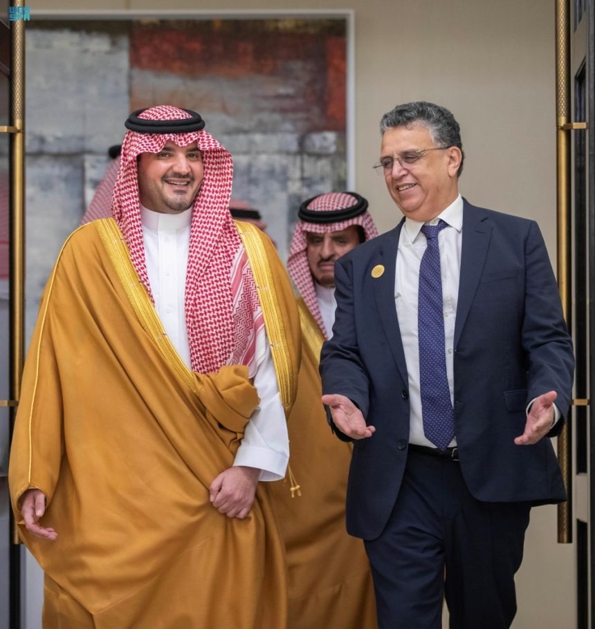 وزير الداخلية يوقع اتفاقية تعاون مع وزير العدل المغربي