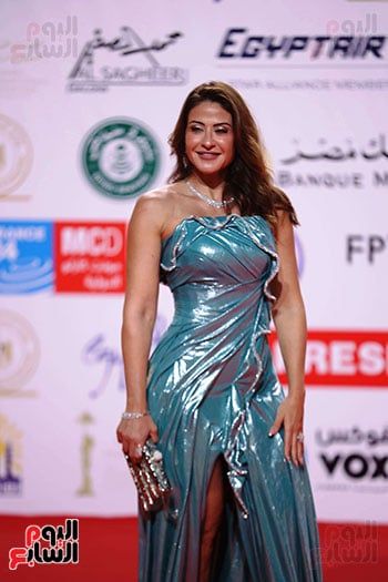 نيللى ونبيلة عبيد ولبلبة وصفية العمرى فى حفل افتتاح مهرجان القاهرة السينمائى
