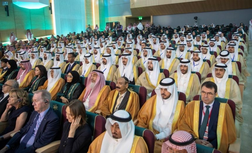 وزير الداخلية: جامعة نايف للعلوم الأمنية أنموذجًا للمنظمات العربية الناجحة