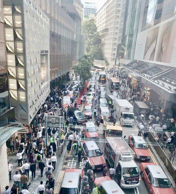 قنصلية السعودية في هونج كونج تحذر من إعصار شديد الخطورة