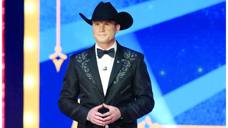 الامارات | مقدم برامج مرشح لتولي وزارة الدفاع الأميركية