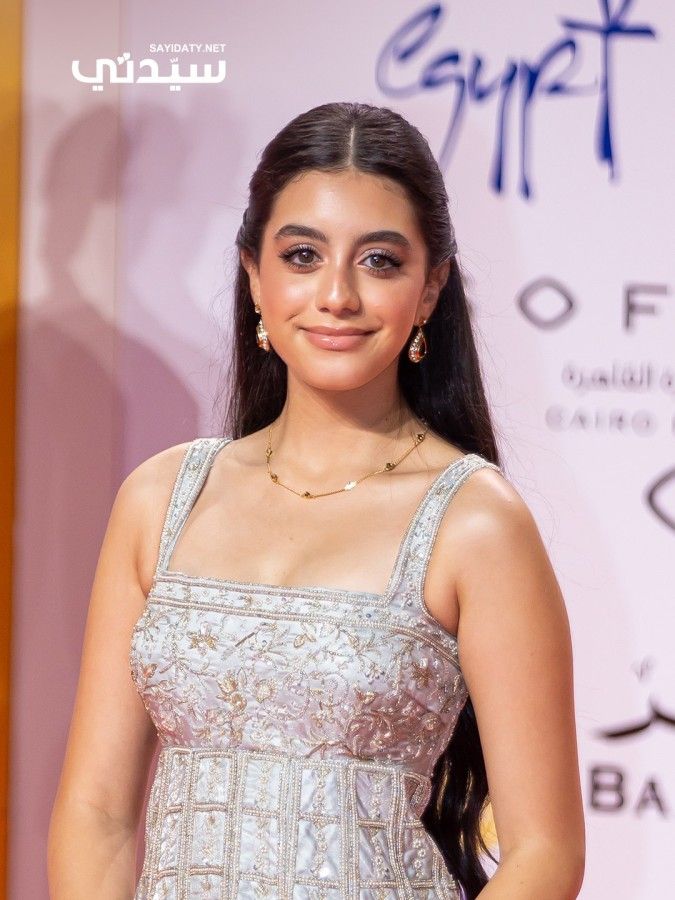 مكياج وتسريحات شعر النجمات في افتتاح مهرجان القاهرة السينمائي الدولي 2024