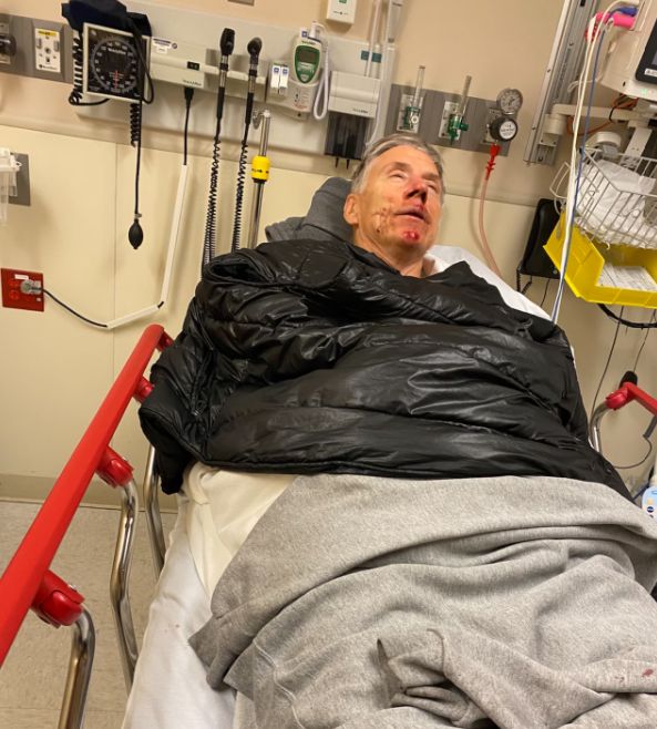 الامارات | صدمته سيارة الإسعاف ثم أسعفته وبعدها طالبته بفاتورة النقل