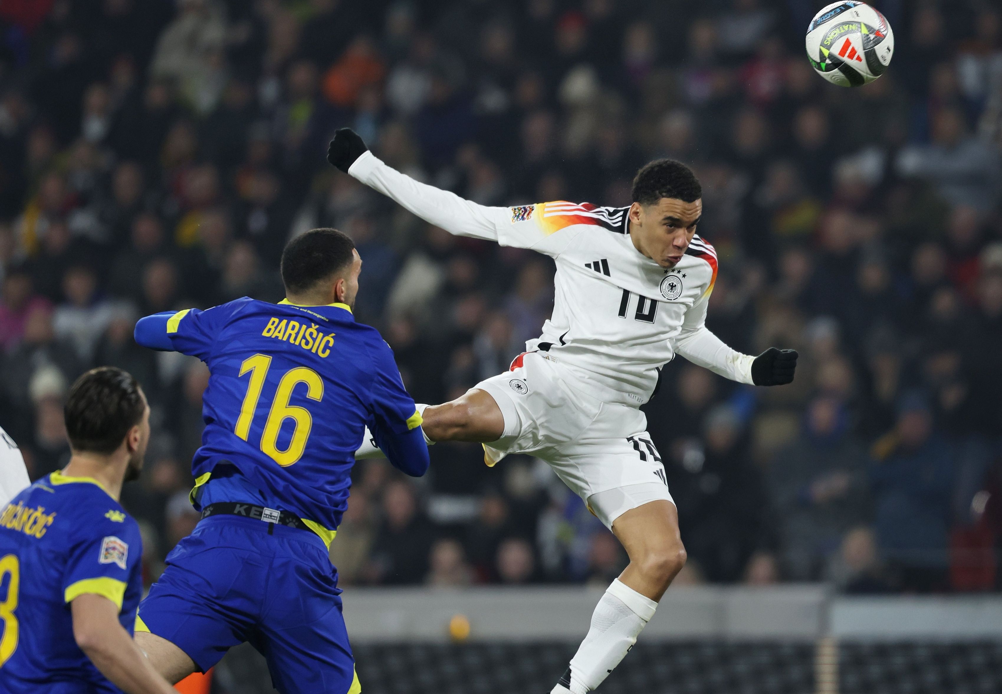 الامارات | دقيقة و18 ثانية تكفي موسيالا لتسجيل هدف ألماني (فيديو)