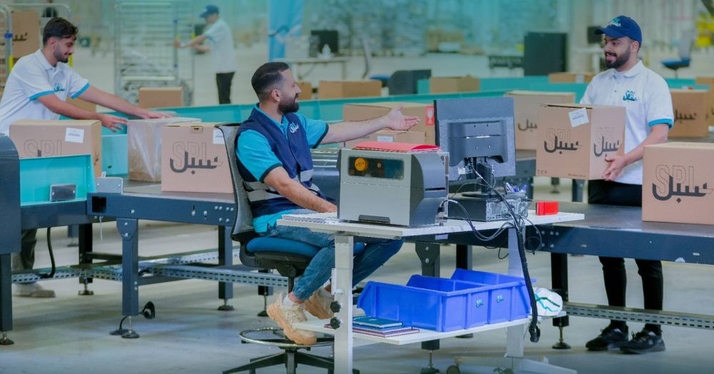 "البريد السعودي" يُصدر طابعًا بريديًا عن اليوم العالمي للجودة