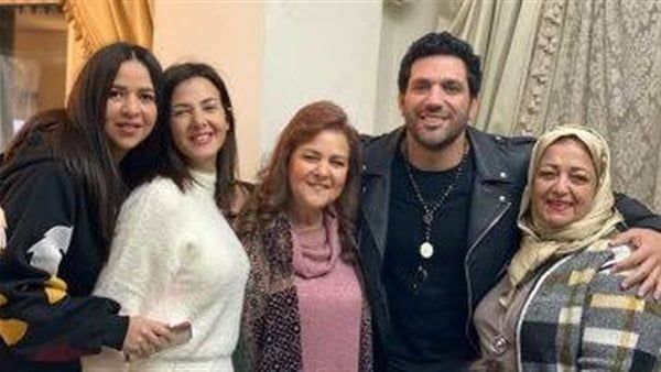 مآسي حسن الرداد مع وفاة ذويه.. ما بين حادث تريلا وسقوط عمارة ووباء كورونا