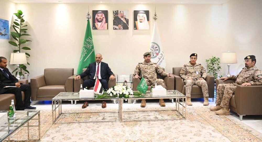 قائد القوات المشتركة يبحث أوجه التعاون مع مجلس القيادة الرئاسي اليمني