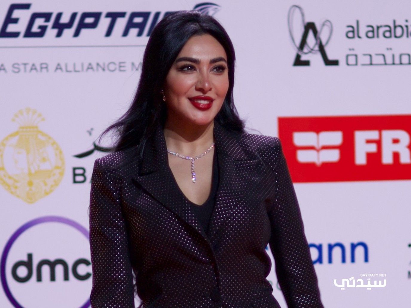 صيحات جمالية من النجمات في اليوم الخامس لمهرجان القاهرة السينمائي 2024