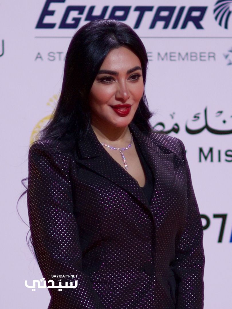 صيحات جمالية من النجمات في اليوم الخامس لمهرجان القاهرة السينمائي 2024