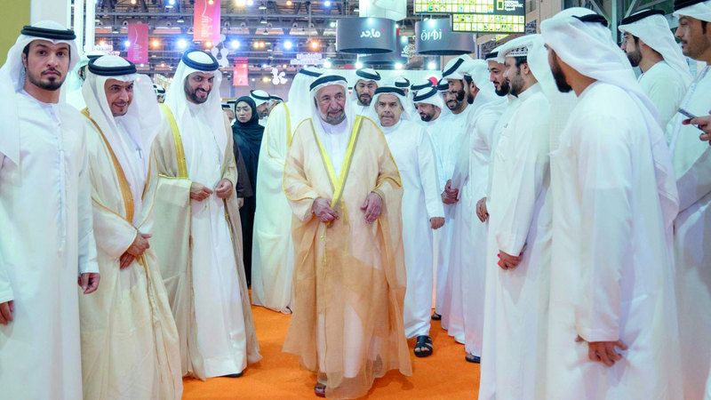 الامارات | سلطان القاسمي يوجّه بتخصيص موقع جديد لمعرض الشارقة الدولي للكتاب