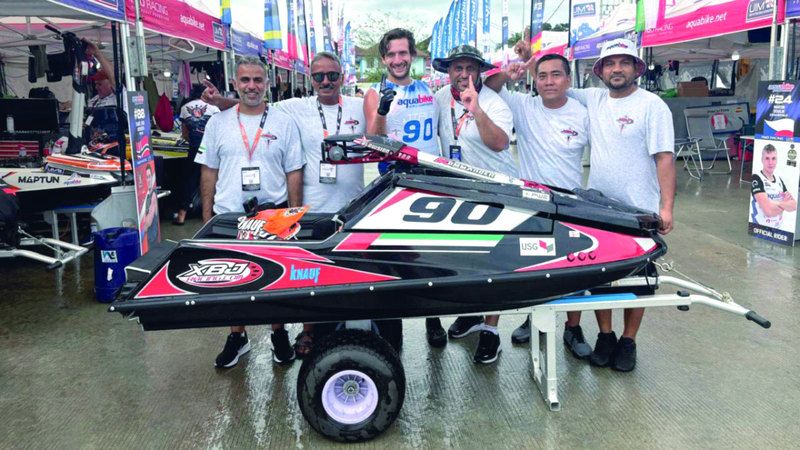 الامارات | «الإمارات إكستريم» وصيف مونديال الدراجات المائية