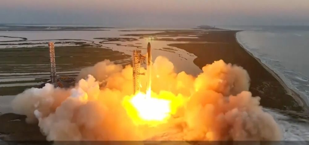دون التقاط المعزز.. سبيس إكس تطلق صاروخ "ستارشيب"