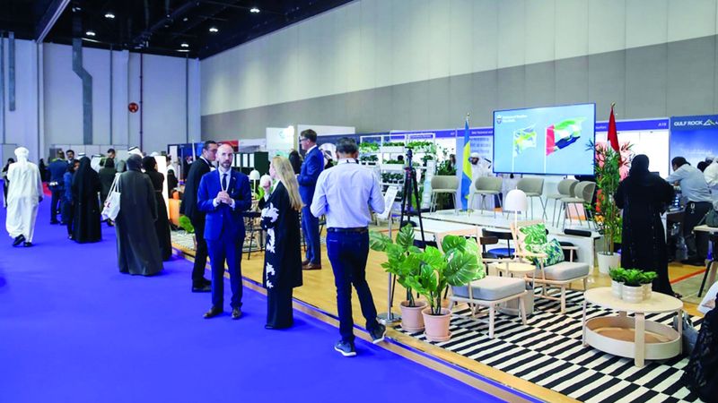 الامارات | طلبة جامعيون يتعرّفون في «X زاهب» إلى متطلبات التوظيف