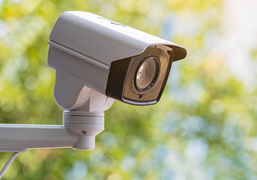 الامارات | هل يحق للأب تركيب كاميرات في منزل مطلقته للاطمئنان على أبنائه؟