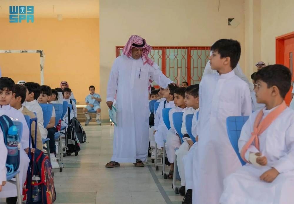 الخبرة تستثني معلمي العقود الخمسة من الرخصة