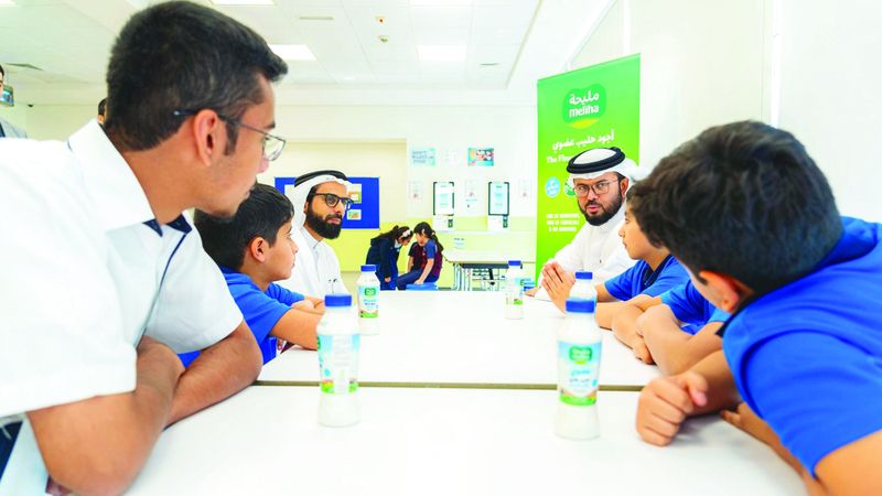 الامارات | «اكتفاء» تزوّد المدارس بمنتجات غذائية عضوية آمنة