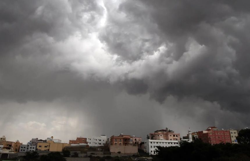 "الأرصاد" تحذر من هطول أمطار متفاوتة الغزارة على معظم مناطق المملكة