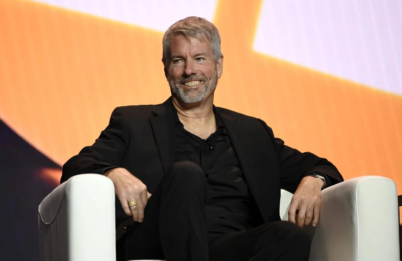 مؤلف كتاب”الأب الغني والأب الفقير” مصرحا: “أنا أتبع خطة “سايلور” التكتيكية عند الاستثمار في البيتكوين