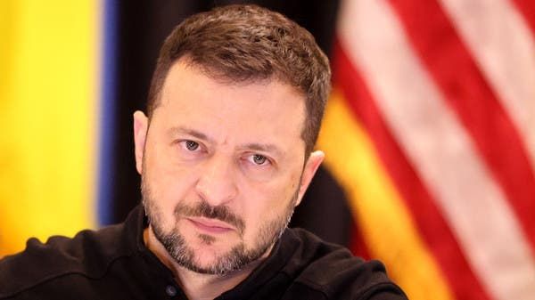 زيلينسكي: على العالم أن يرد على بوتين كي لا تتوسع الحرب