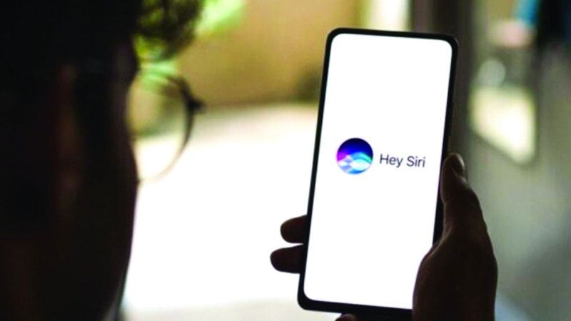 الامارات | إصدار جديد من «سيري» يتحدث بشكل أفضل