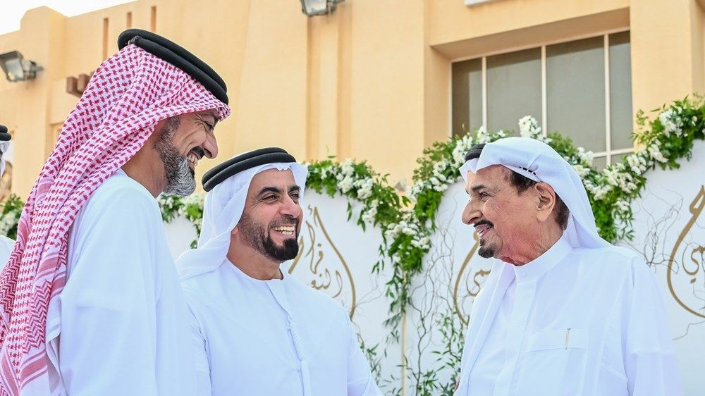 حاكم عجمان والشيوخ يحضرون أفراح النعيمي والمعلا
