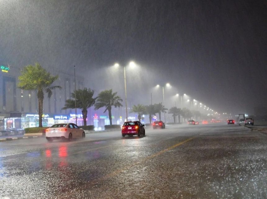 "الأرصاد": أمطار غزيرة على جازان