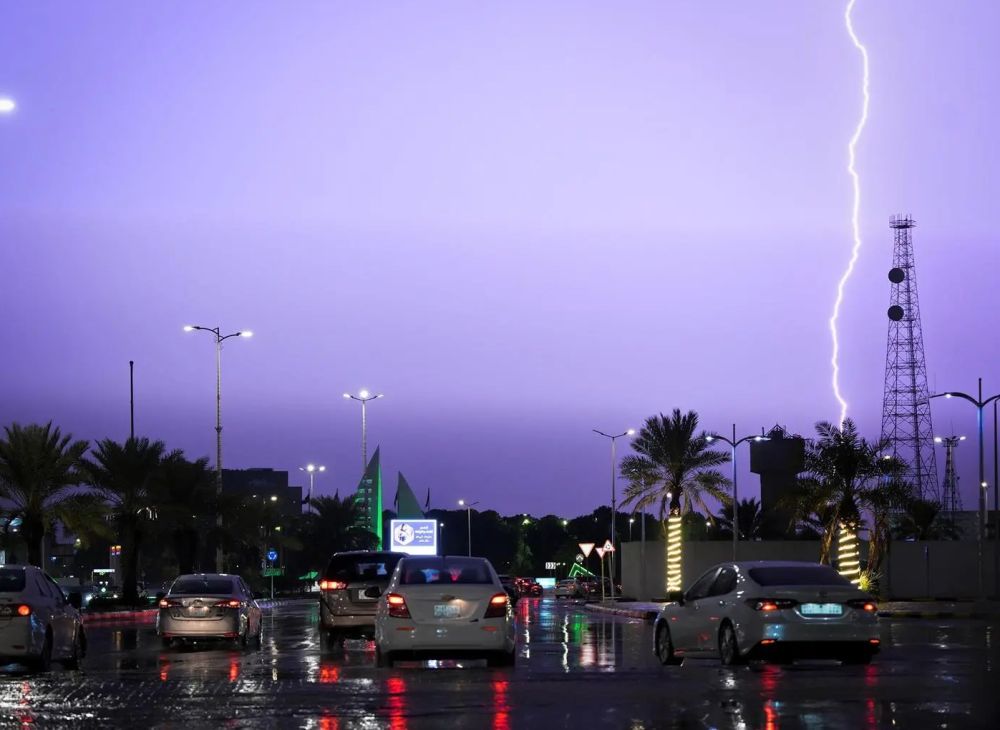 "الأرصاد": أمطار غزيرة على جازان