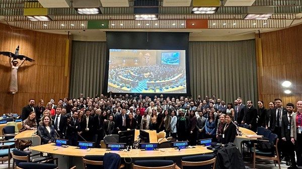 الإمارات ترحب باعتماد الأمم المتحدة قراراً حول منع الجرائم ضد الإنسانية