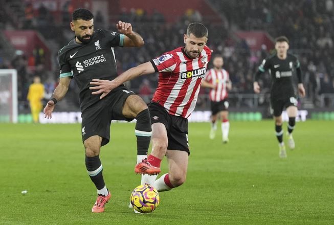 الامارات | محمد صلاح ينقذ ليفربول في الدوري الإنجليزي