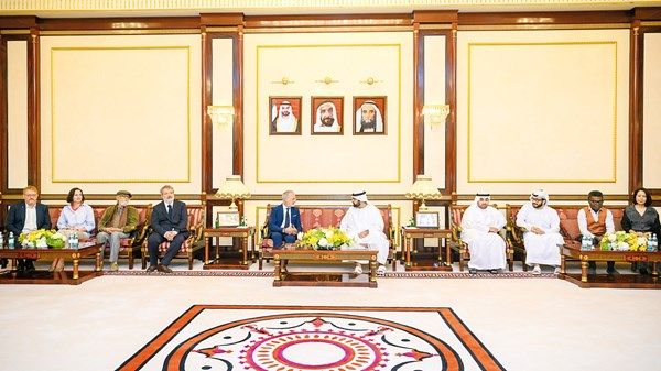 محمد الشرقي يلتقي نخبةً من الفلاسفة العرب والأجانب