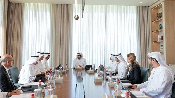 مكتوم بن محمد يترأّس اجتماع مجلس إدارة مؤسسة دبي العقارية ويعتمد موازنة 2025