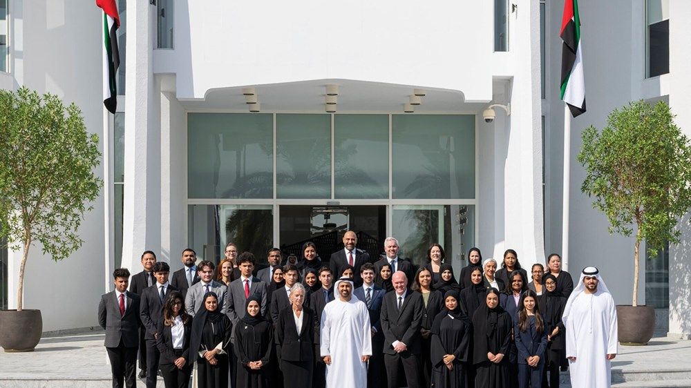 ذياب بن محمد بن زايد يفتتح أكاديمية أبوظبي للضيافة – لي روش