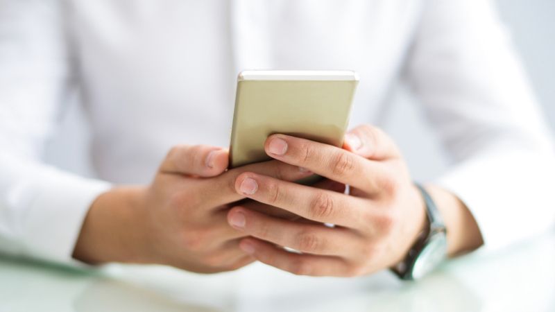 الامارات | «واتس أب» يطلق خاصية تحويل الرسائل الصوتية إلى نصوص