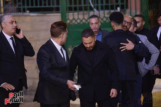 صلاح الشرنوبي وحميد الشاعري وخالد عجاج في عزاء محمد رحيم.. صور
