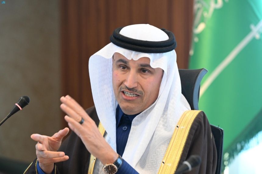 وزير النقل: مطار الأمير سلطان الأسرع نموًا بزيادة 25%