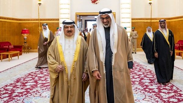 ملك البحرين يستقبل ولي عهد أبوظبي