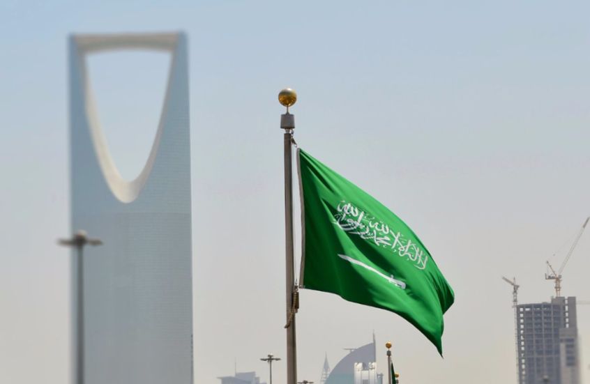 الخليج اليوم .. وزير سعودي يعلن توجه بلاده لدخول مجال صناعة هياكل الطائرات