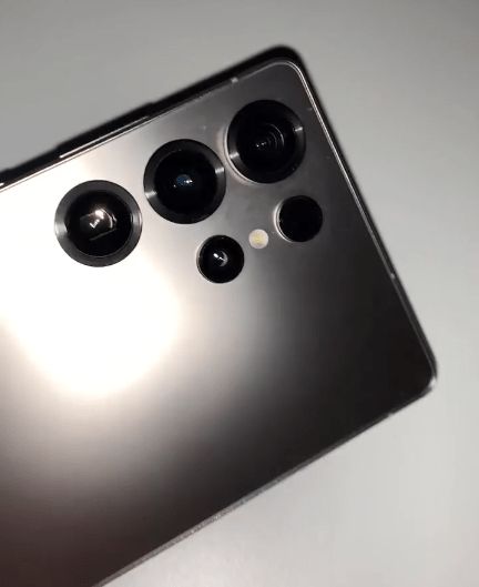 تكنولوجيا: مقطع فيديو يكشف عن تصميم Galaxy S25 Ultra المرتقب