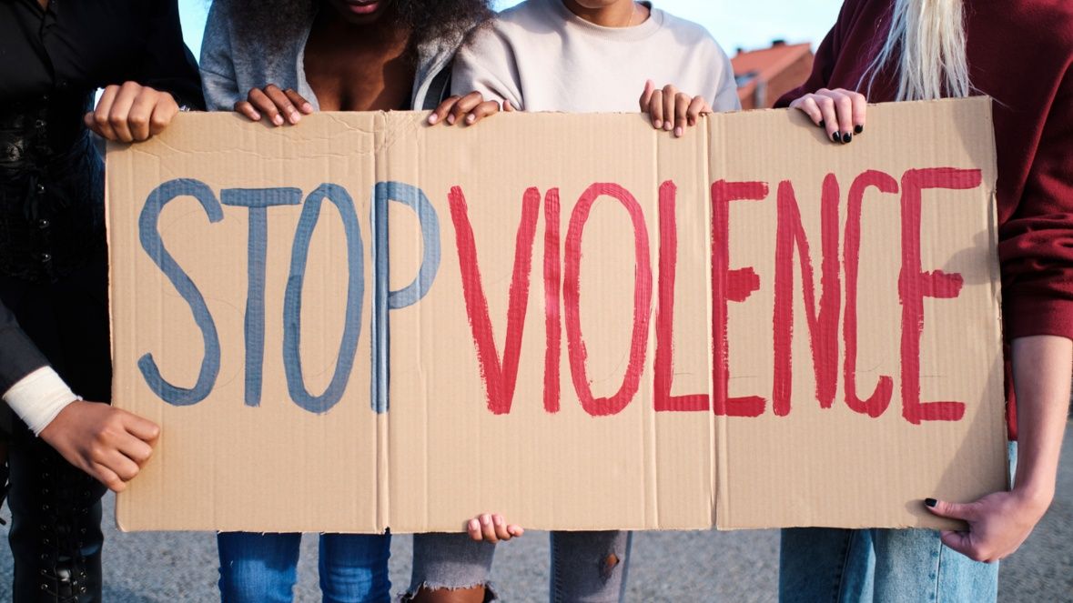 واحدة من كل 3 نساء في أوروبا تتعرض للعنف والتحرش