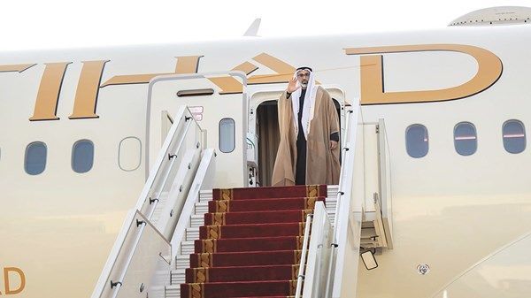 ولي عهد أبوظبي يختتم زيارة رسمية إلى البحرين