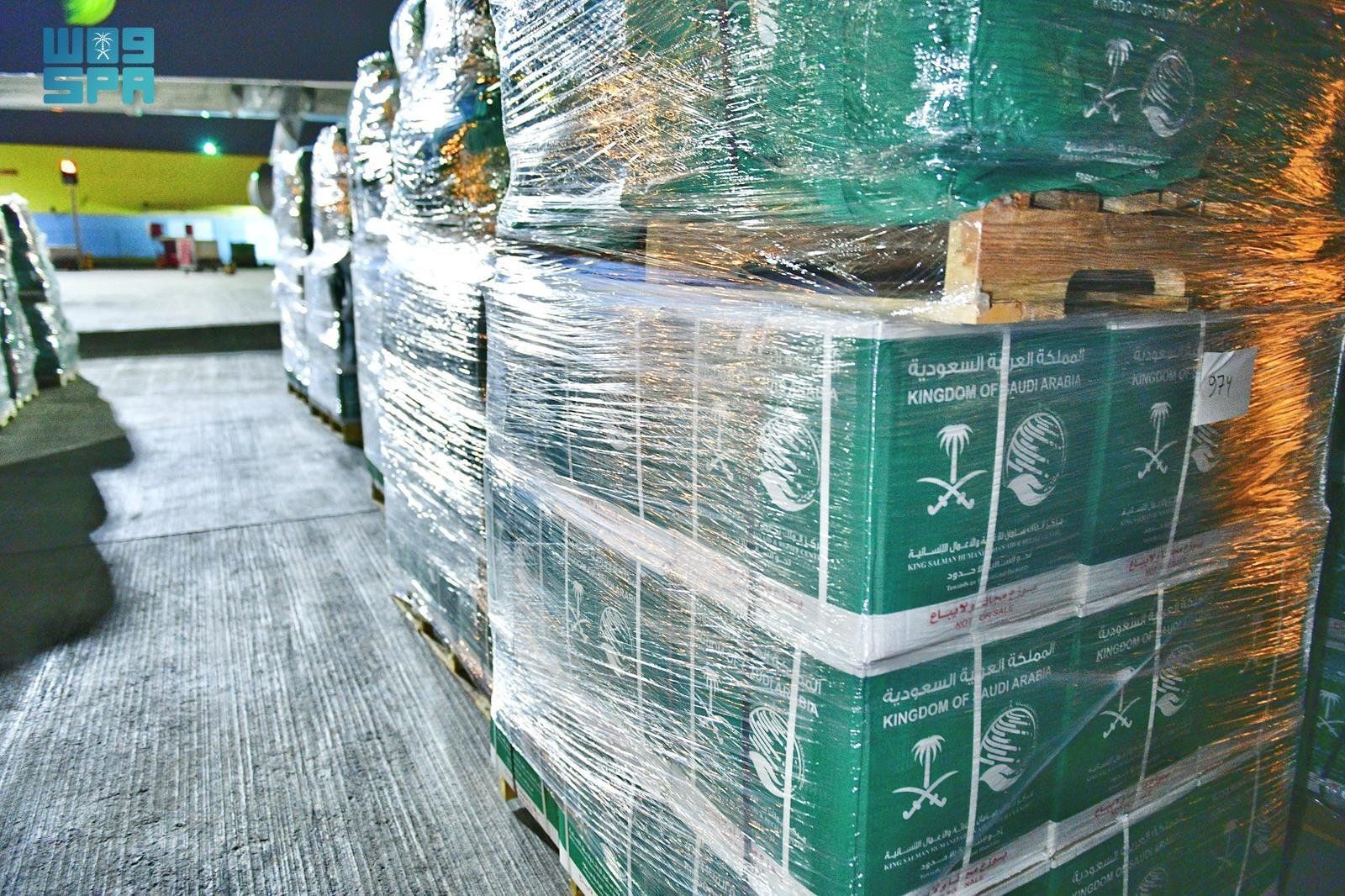 السعودية | الجسر الجوي الإغاثي السعودي إلى لبنان يتواصل بمغادرة الطائرة الإغاثية الـ 24